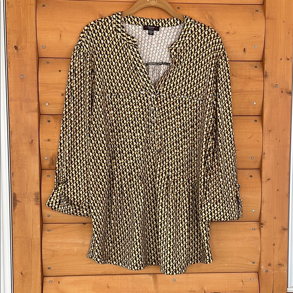 Cocomo Woman Geometric Patterned Women's Blouse. Plus Size 2X NWOT - Picture 3 of 12